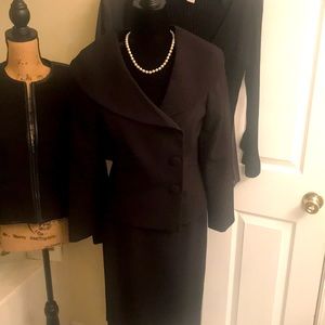 Black Two Piece Suit TAHARI AUTHOR S LEVINE